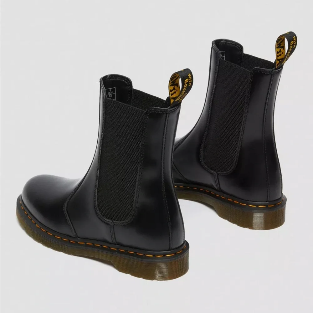 Dr. Martens 2976 Hi Black Leather Chelsea Boots